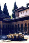 Granada Patio de los Leones.jpg (38078 bytes)